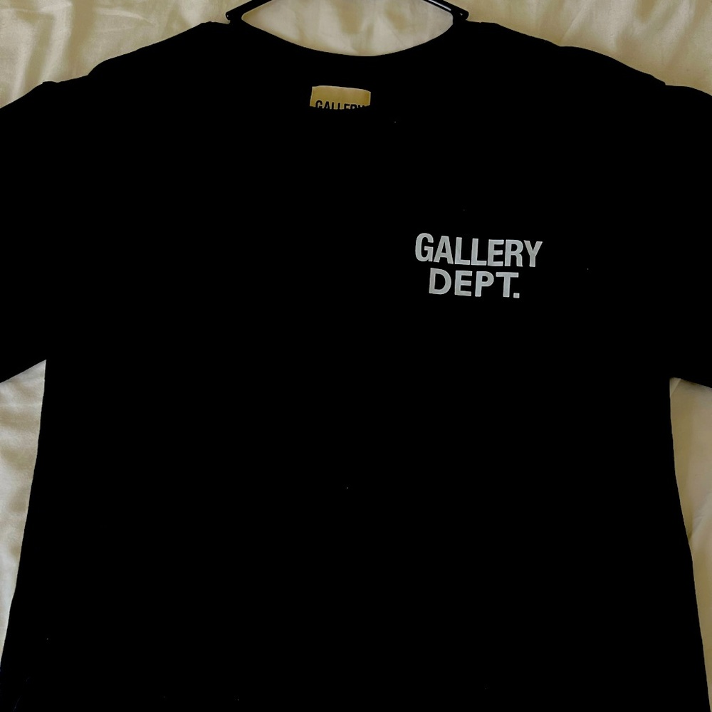 black souvenir gallery dept. shirt